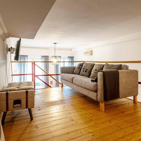 One Bedroom Apartment With Terrace Near Duomo Milan Exterior photo